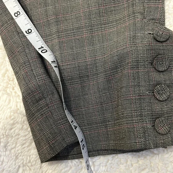 Guess Bermuda Shorts Womens 31 Brown Plaid Stretch Low Rise Trouser Fit Dressy - Picture 3 of 5